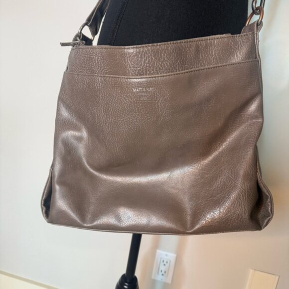 MATT  & NAT Nutmeg Taupe Vegan Large Crossbody Messenger Shoulder Bag Distressed - Picture 8 of 16